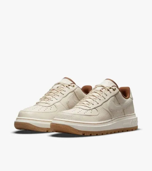 NIKE AIR FORCE 1 LUXE LOW