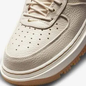 NIKE AIR FORCE 1 LUXE LOW
